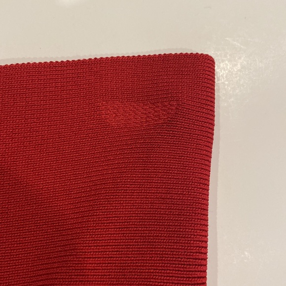 BCBG MAX AZRIA BANDAGE SKIRT IN RED - Picture 9 of 14